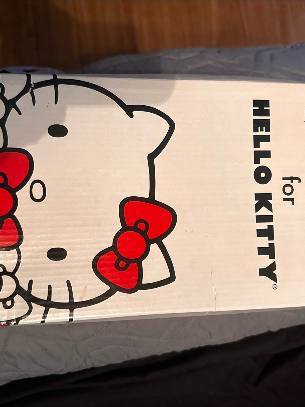 ModCloth x Hello Kitty Red Embroidered Flats WITH BOX (2018) - Picture 8 of 9